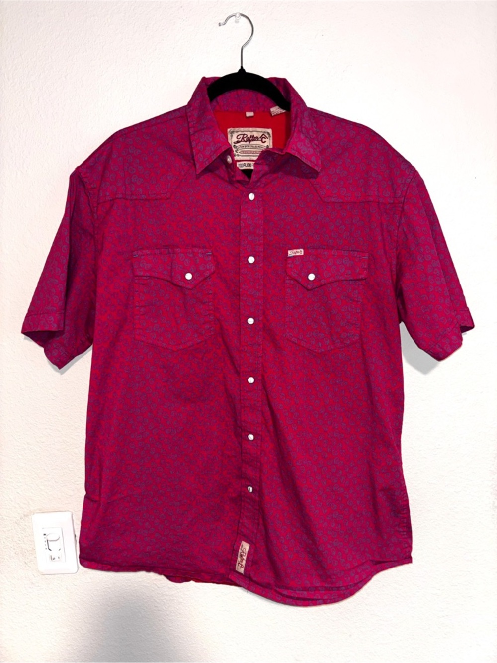 Rafter C Men's Short-Sleeve Button-Up Shirt in Red , blue paisley
